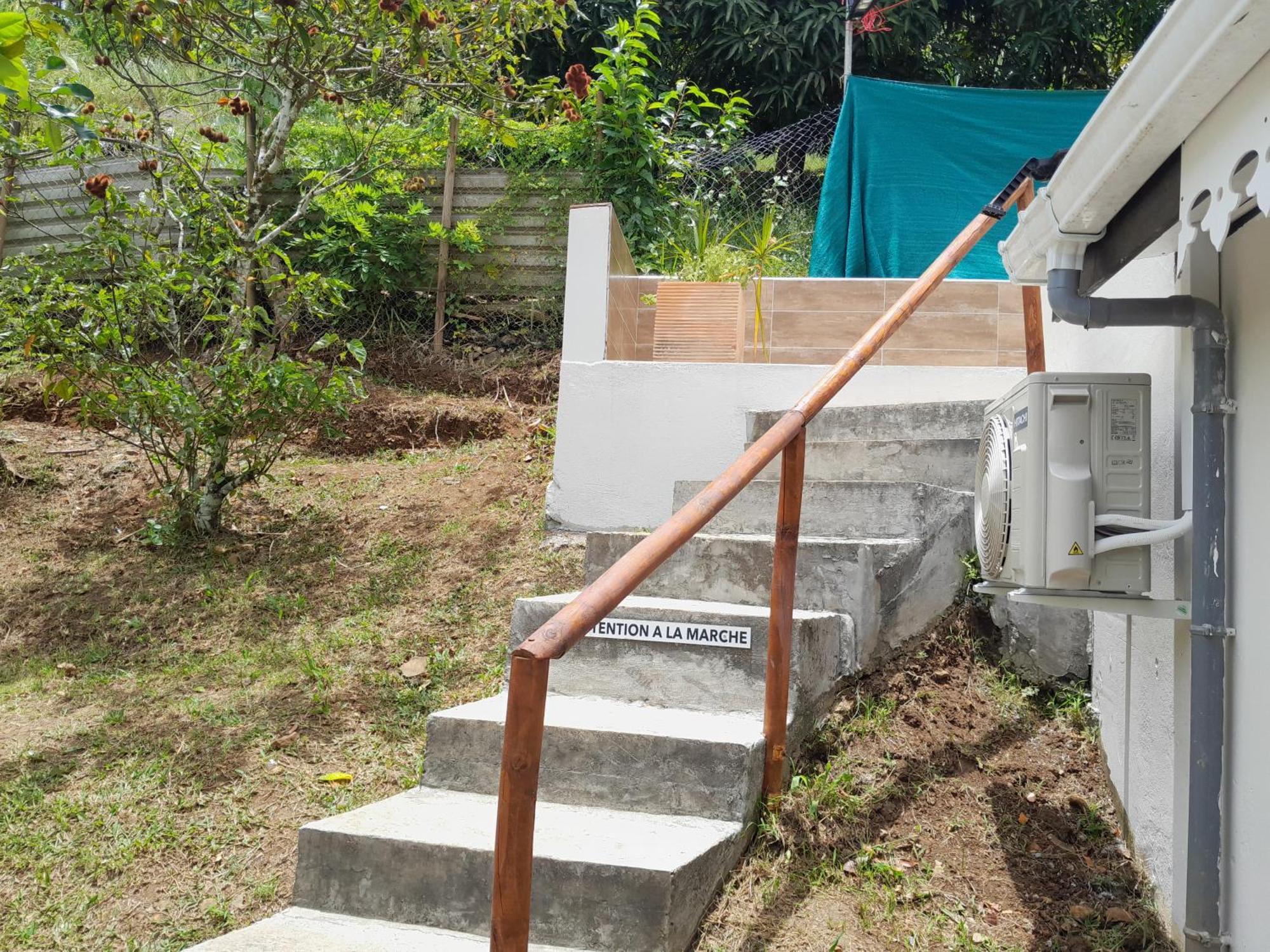 La Poulette Amazonienne Villa Riviere-Pilote Exterior photo
